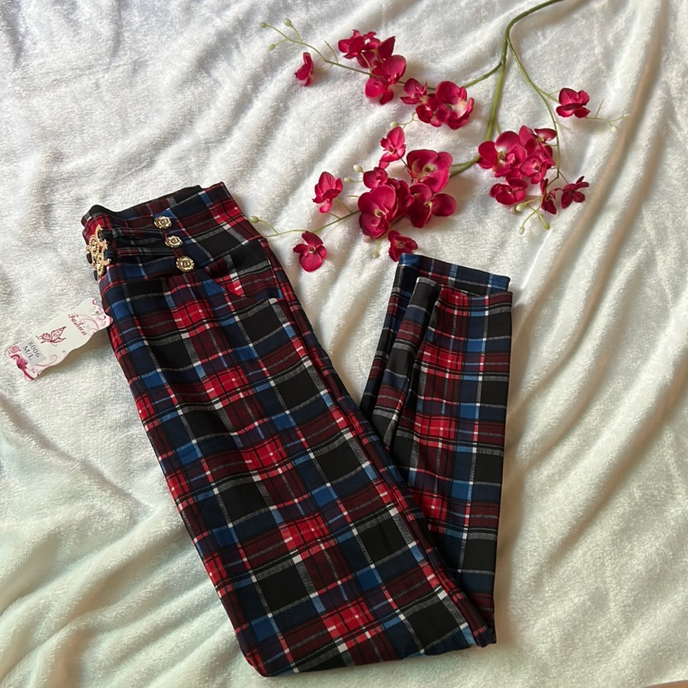 Plaid Leggings, stretchy. With embedded waist belt. Brand new